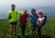 Spettacolo di narcisi e di tanti amici sul Linzone (1392 m) il 7 maggio 2016 - FOTOGALLERY